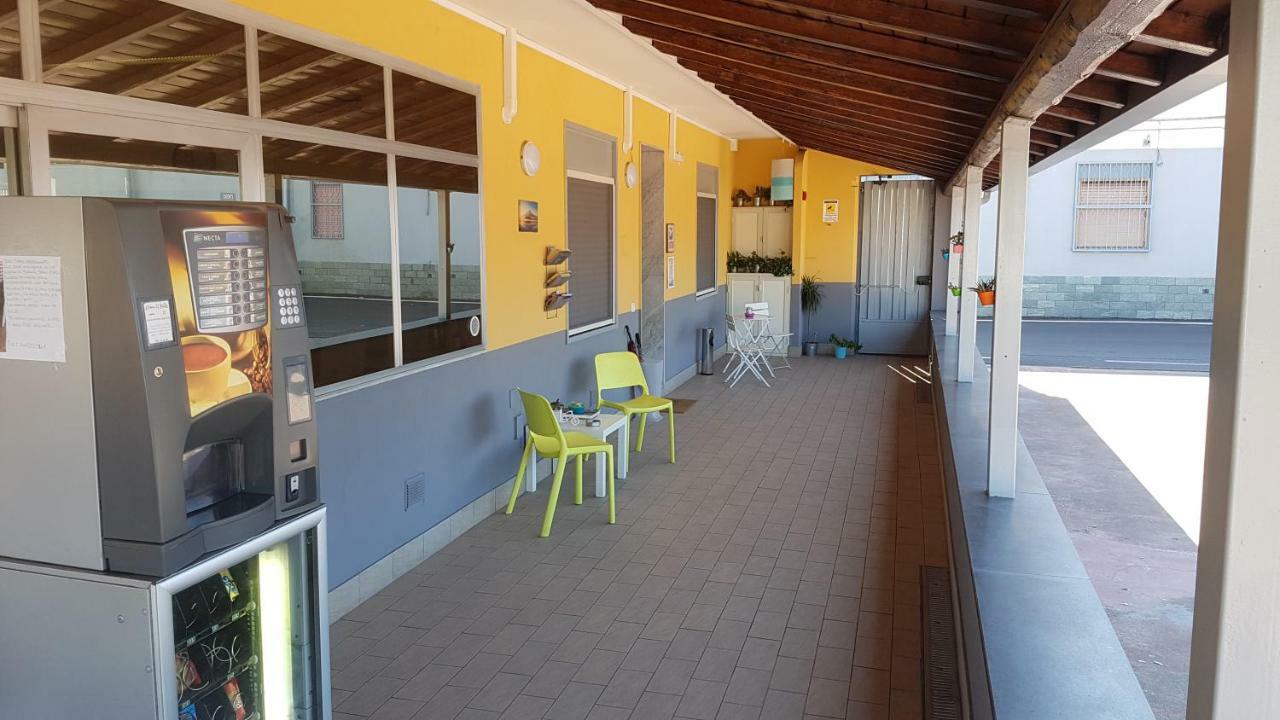 Hotel Etna Parking CTA Exterior foto