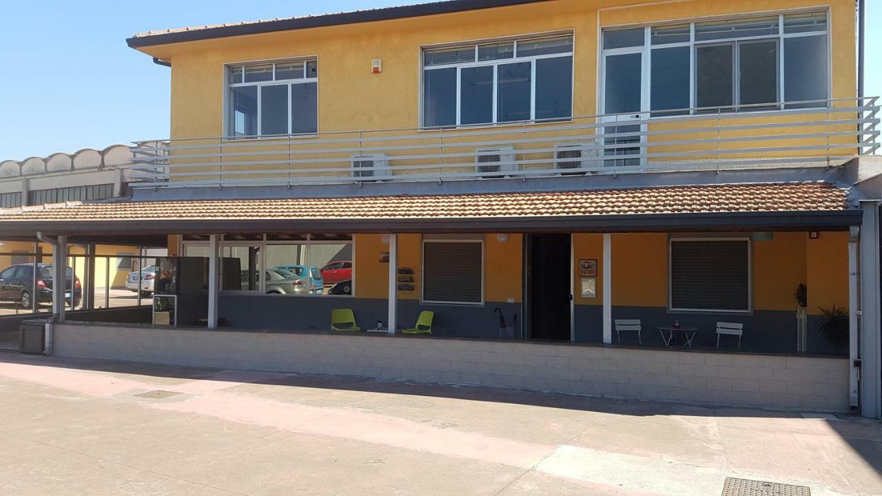 Hotel Etna Parking CTA Exterior foto